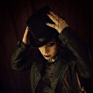 Meet your Posher, Mandy